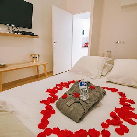 Spa Appartement O Temps Suspendu Reims Centre Sauna Et Jacuzzi Ngoại thất bức ảnh