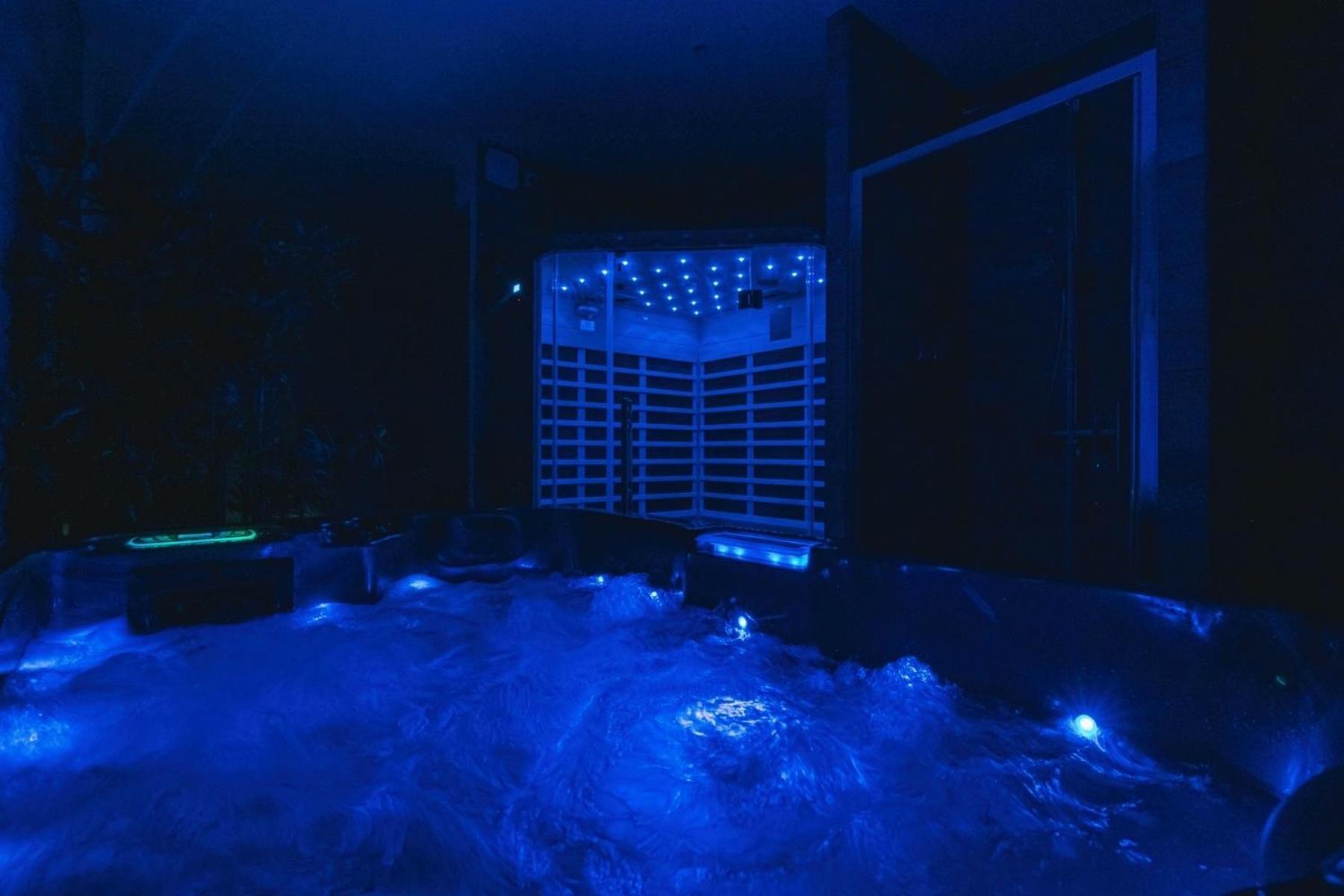 Spa Appartement O Temps Suspendu Reims Centre Sauna Et Jacuzzi Ngoại thất bức ảnh