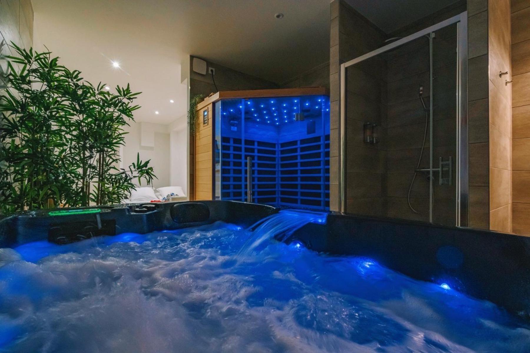 Spa Appartement O Temps Suspendu Reims Centre Sauna Et Jacuzzi Ngoại thất bức ảnh